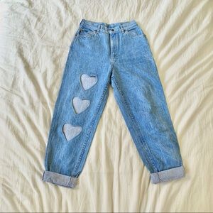 High Waisted Mom Jeans w/ Heart Cut Outs Sz 29